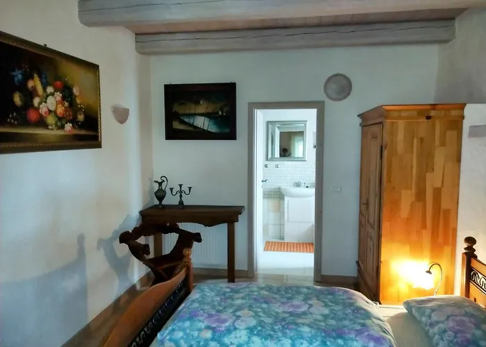 Casa Nel Bosco شقة *